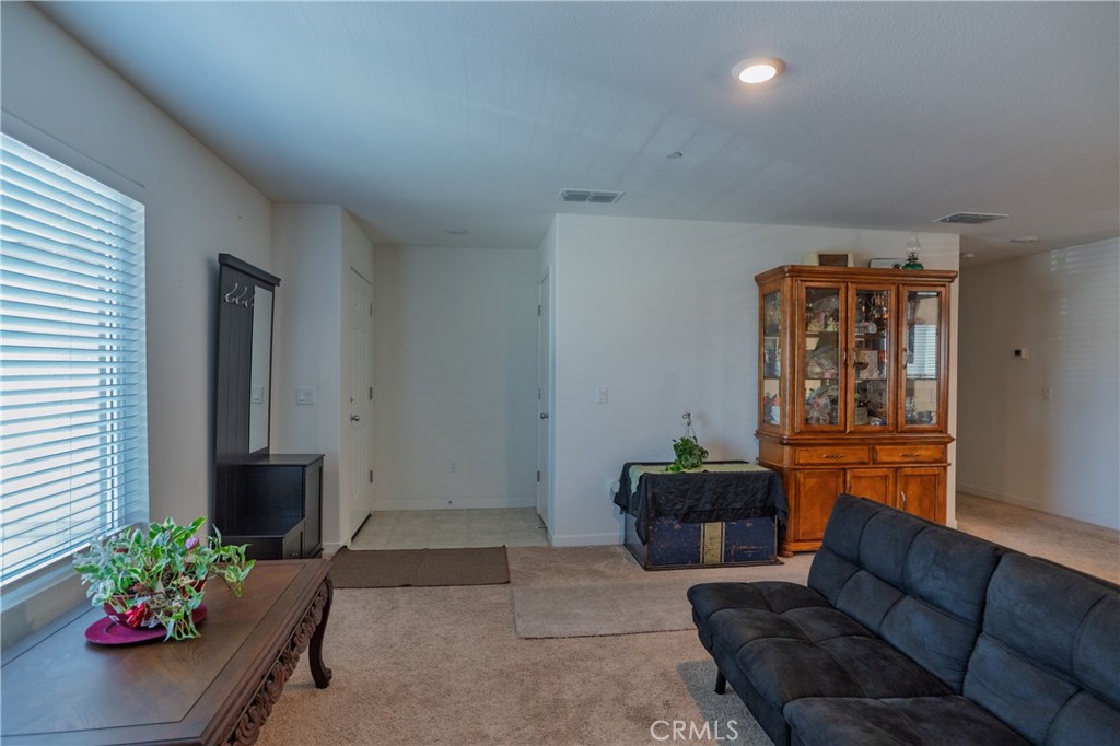 714 Dean Court Merced, CA 95341 - Photo 4 of 51