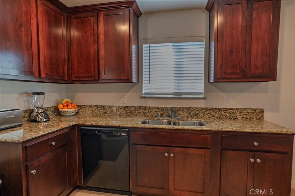 714 Dean Court Merced, CA 95341 - Photo 9 of 51