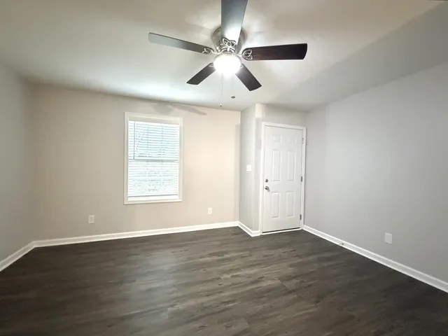 $1,150 | 511 Britton Springs Road, Unit B1, Clarksville, TN 37042