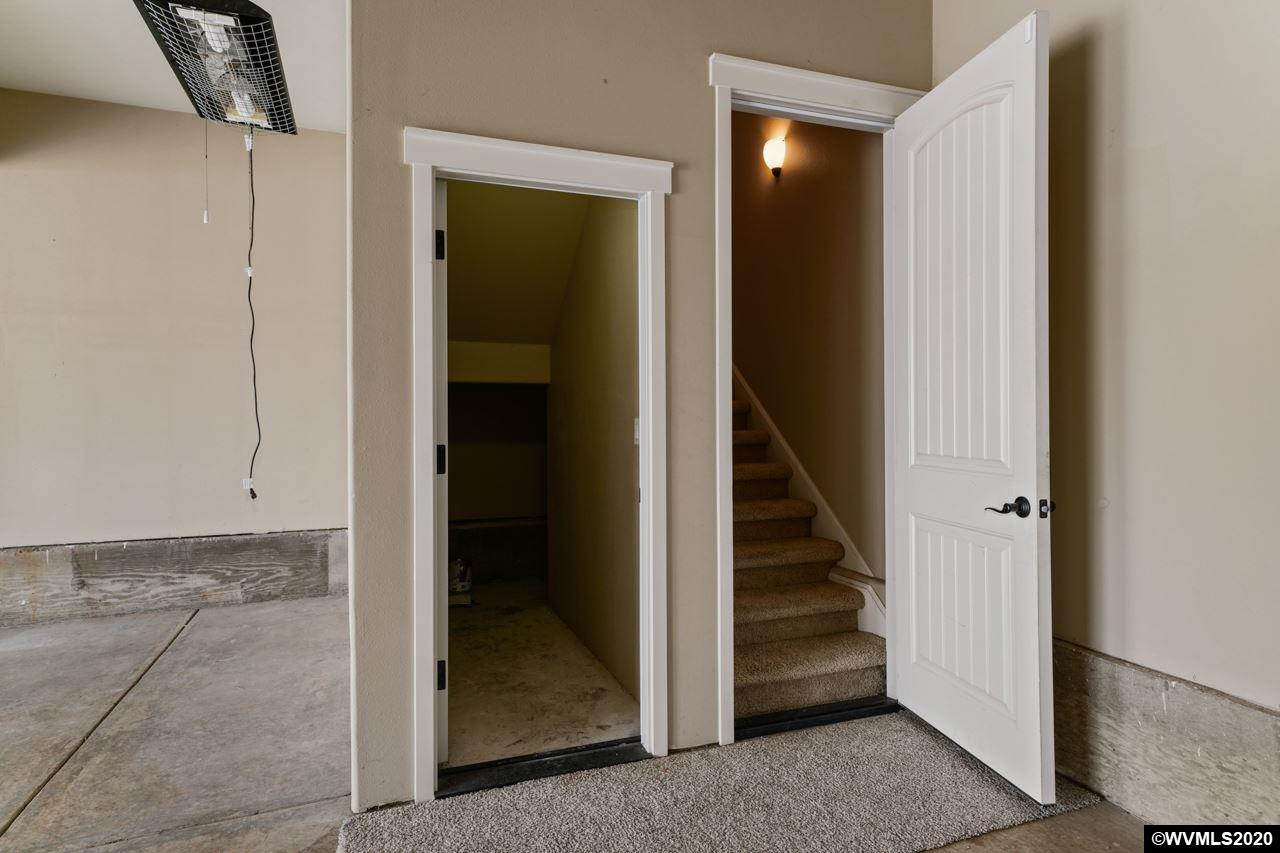 808 Crouchen Street Northwest Salem, OR 97304 - Photo 34 of 37