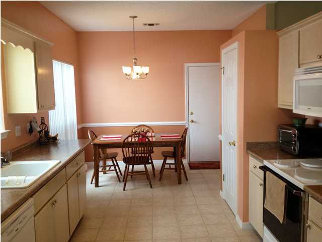 415 Sandy Ridge Circle Mary Esther, FL 32569 - Photo 11 of 22 Gallery Image 11