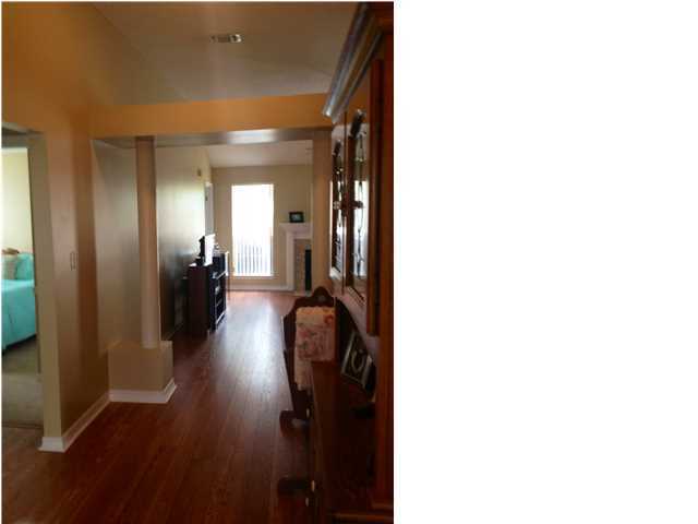415 Sandy Ridge Circle Mary Esther, FL 32569 - Photo 4 of 22 Gallery Image 4