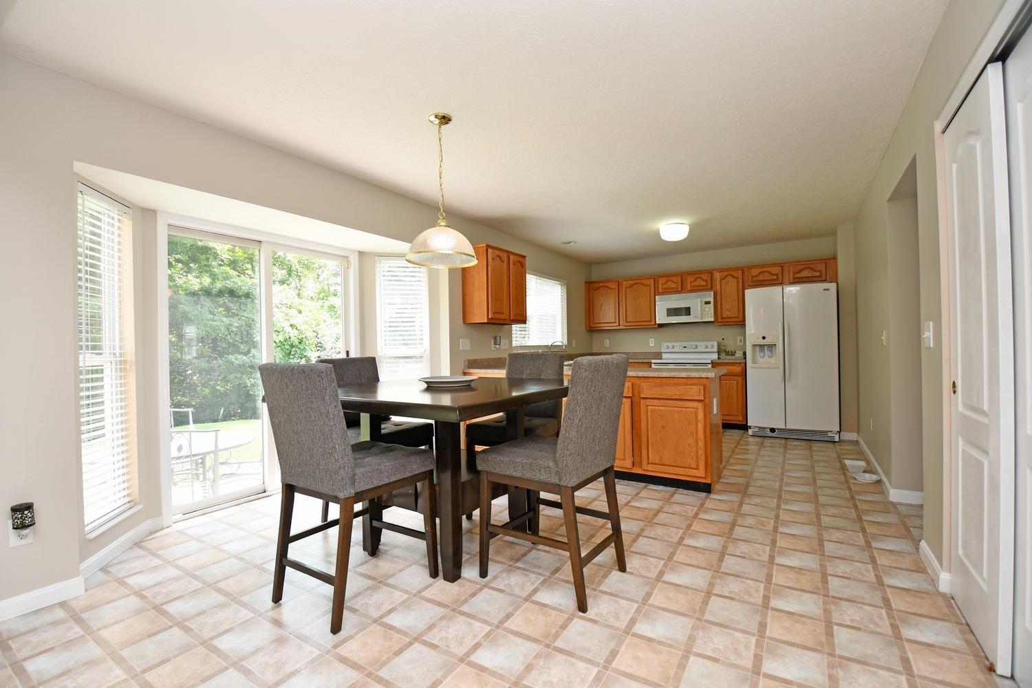 1567 Creekside Road Amelia, OH 45102 - Photo 12 of 34 Gallery Image 12
