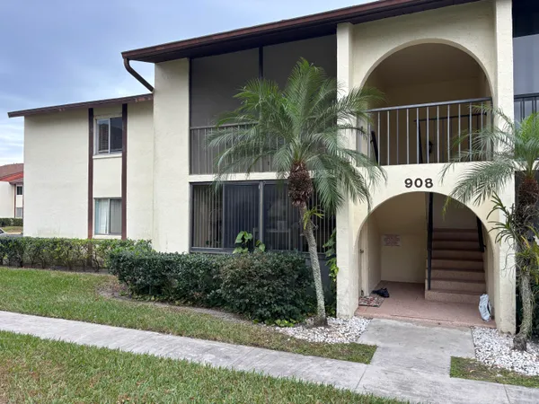 $2,200 | 4969 Sable Pine Circle, Unit C2, West Palm Beach, FL 33417