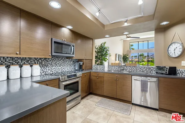 $2,950 | 54137 Oak-Hill, La Quinta, CA 92253