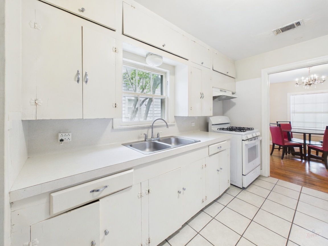 5204 Duval Street Austin, TX 78751 - Photo 17 of 22