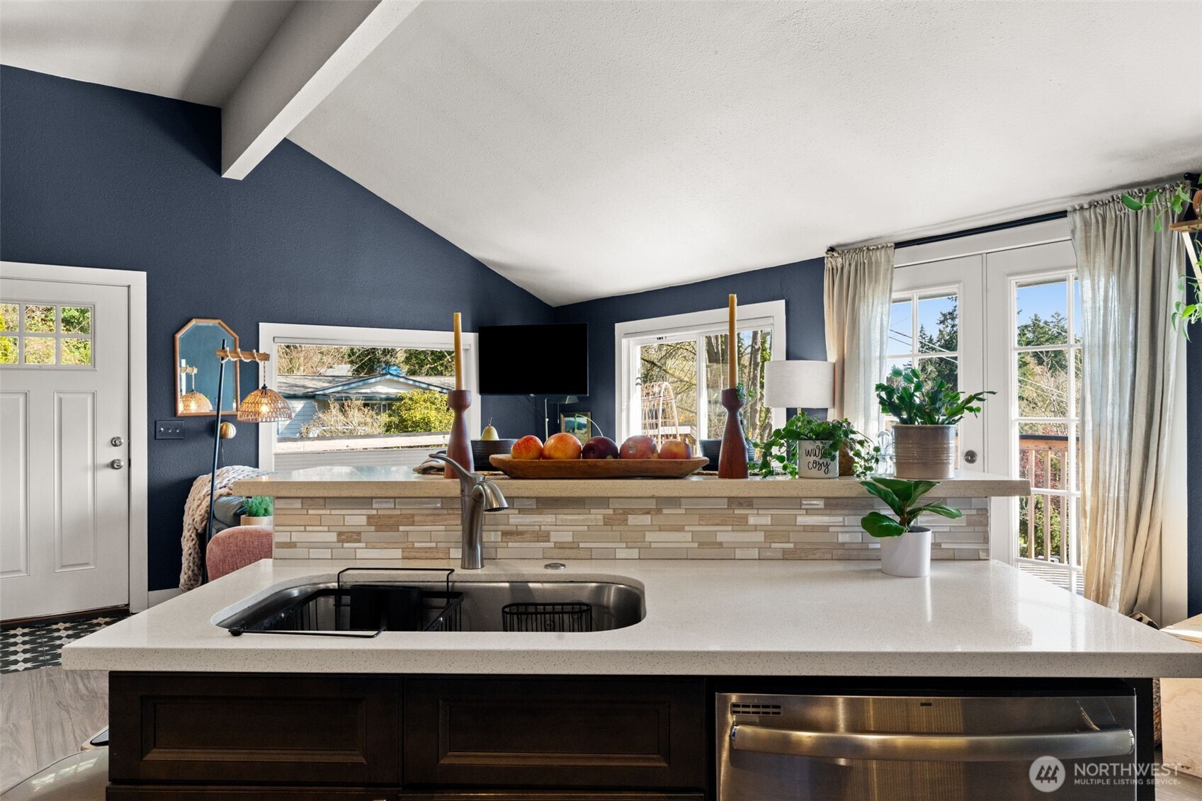 2827 Alder Street Bremerton, WA 98310 - Photo 12 of 35 a view of living room with furniture and large windows