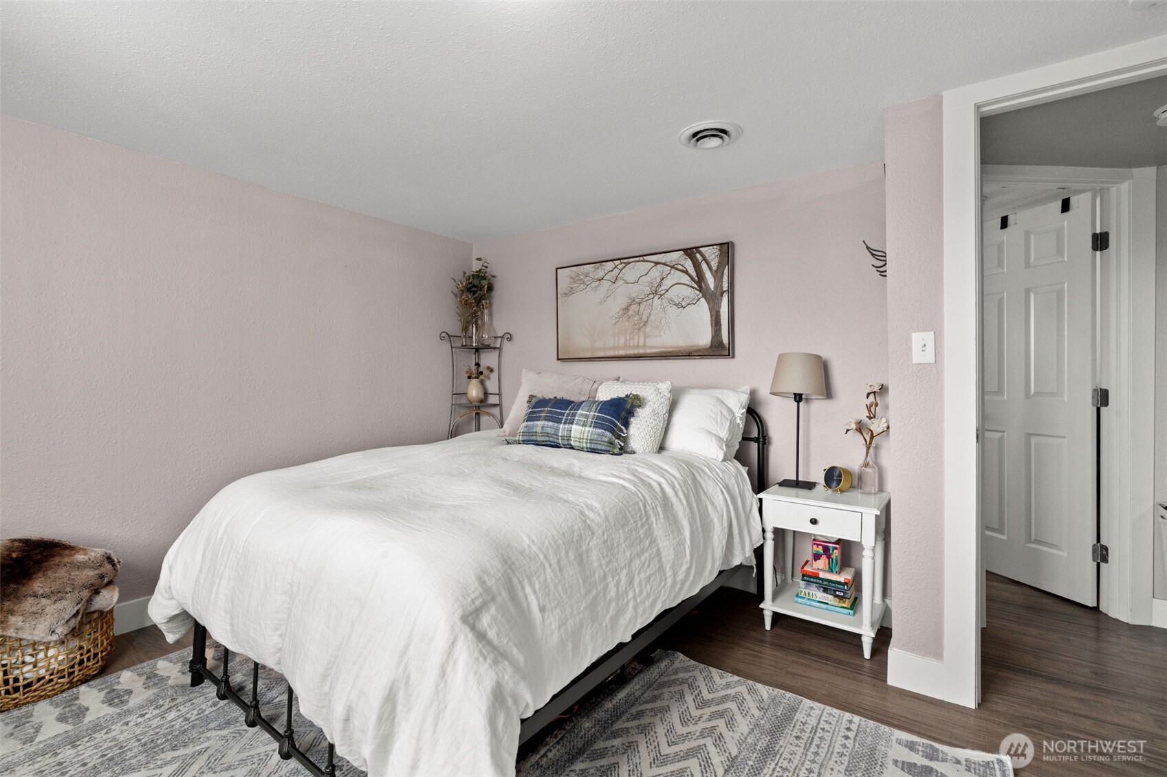 2827 Alder Street Bremerton, WA 98310 - Photo 18 of 35 a bedroom with bed and a window