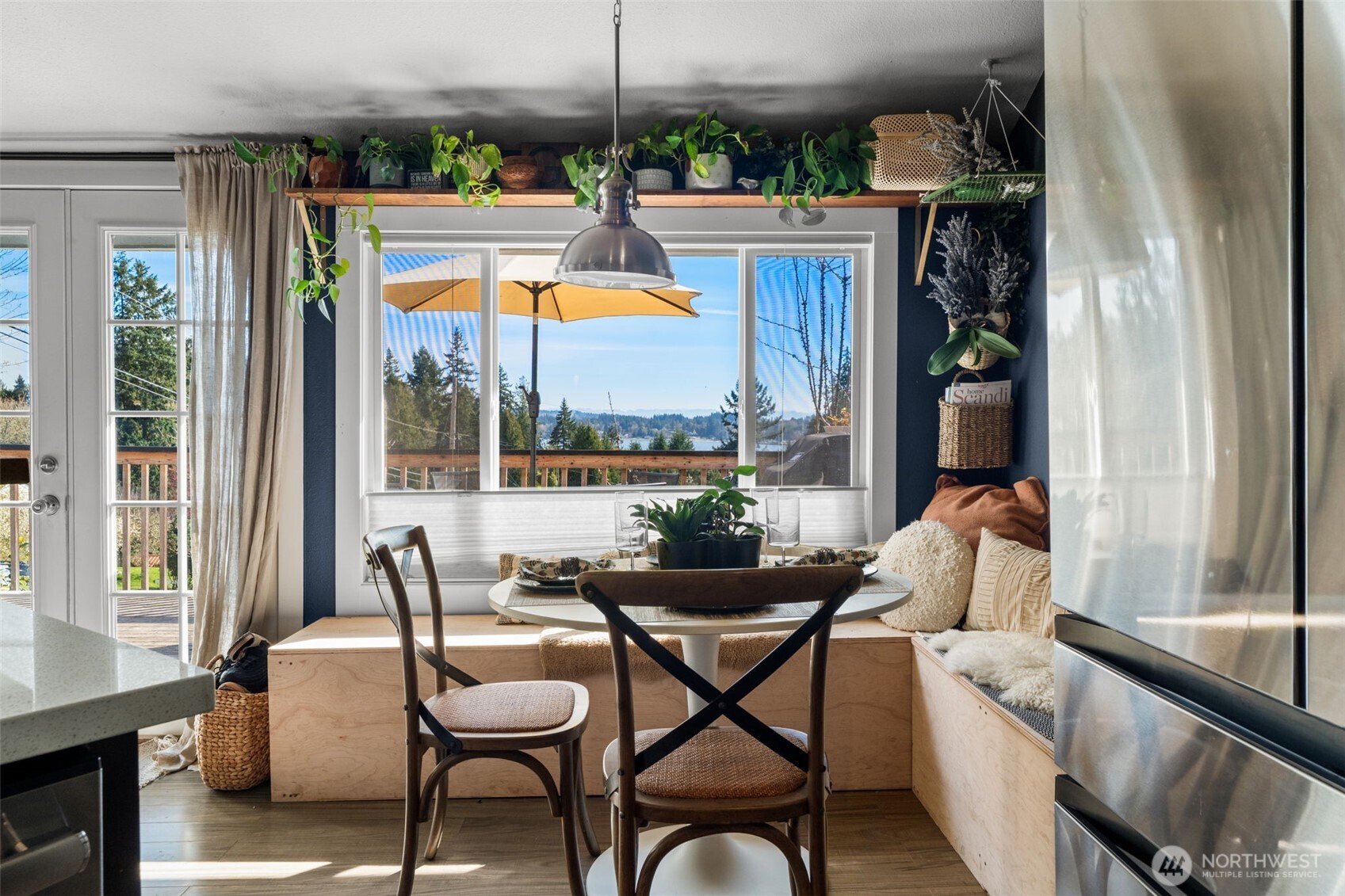 2827 Alder Street Bremerton, WA 98310 - Photo 21 of 35 a living room with furniture and a large window