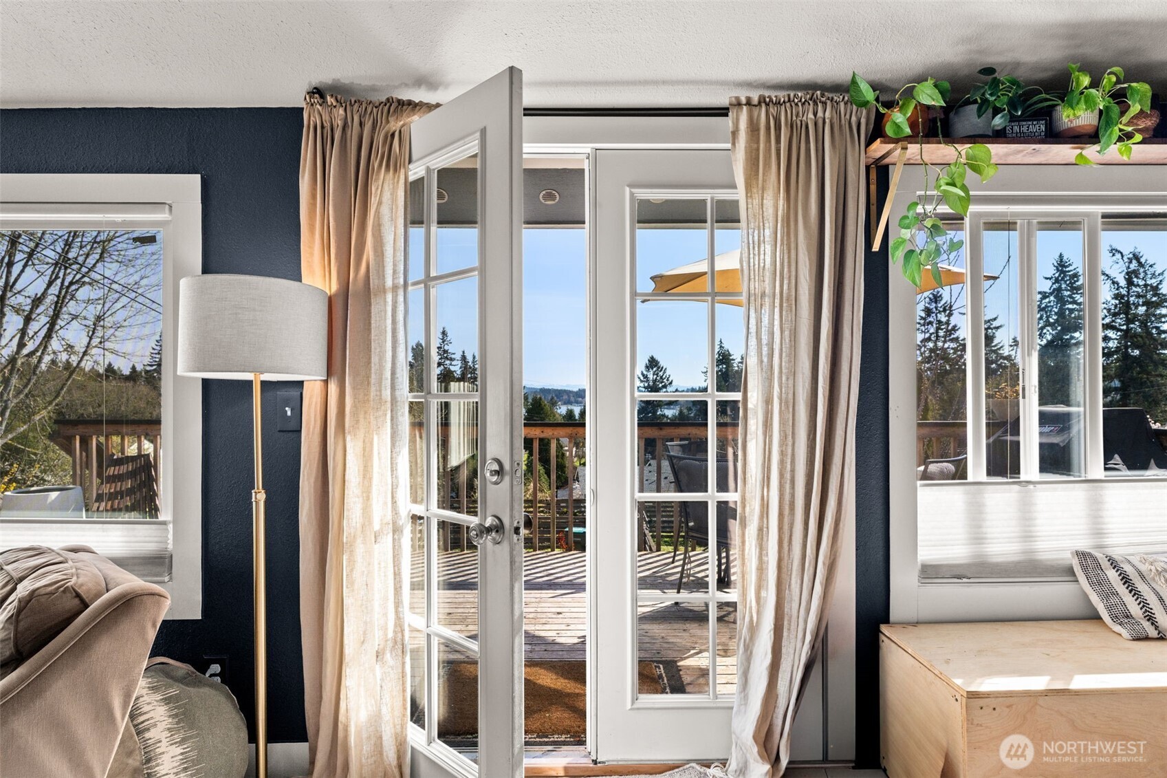 2827 Alder Street Bremerton, WA 98310 - Photo 23 of 35 a view of balcony and deck