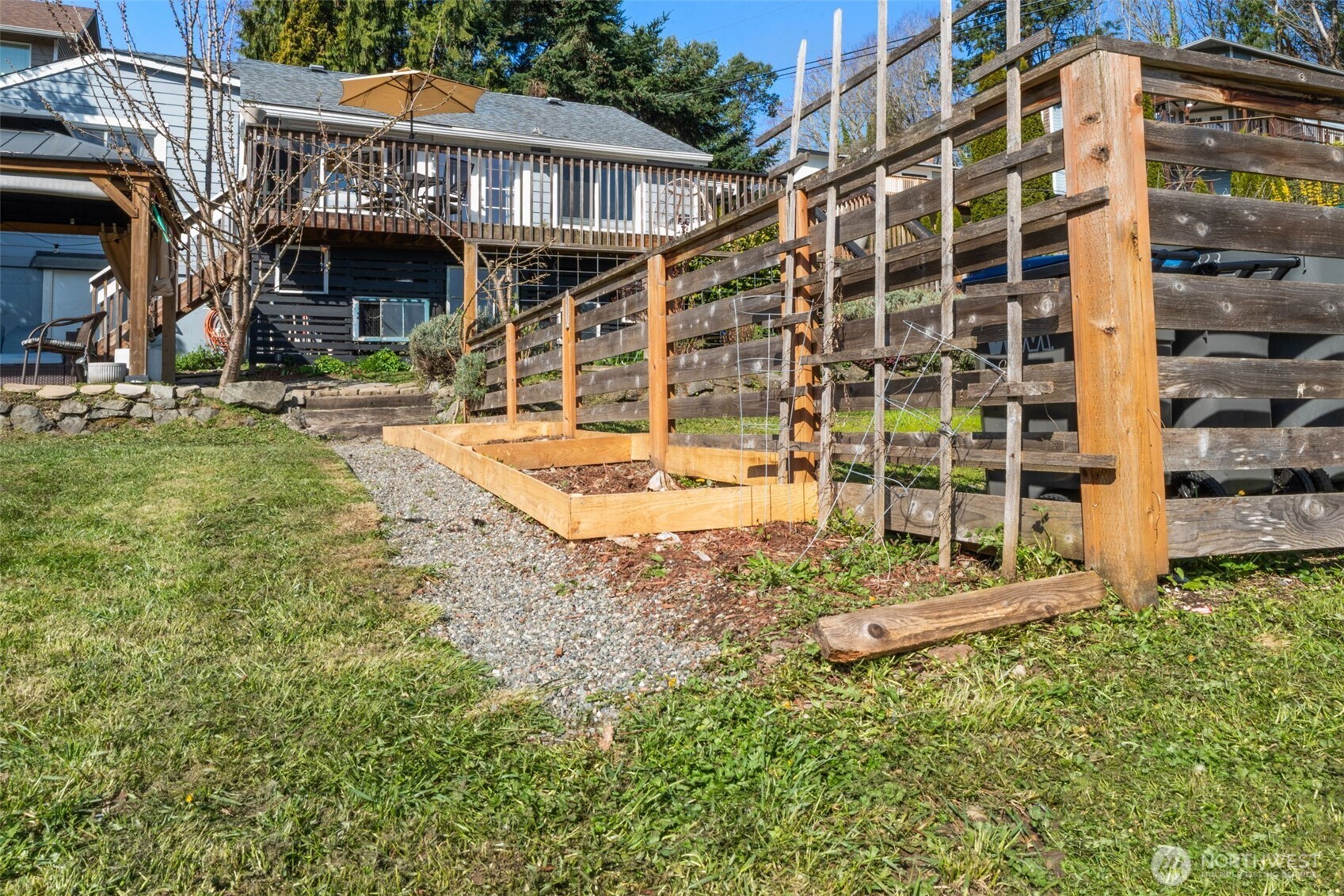 2827 Alder Street Bremerton, WA 98310 - Photo 28 of 35 a view of a house with backyard