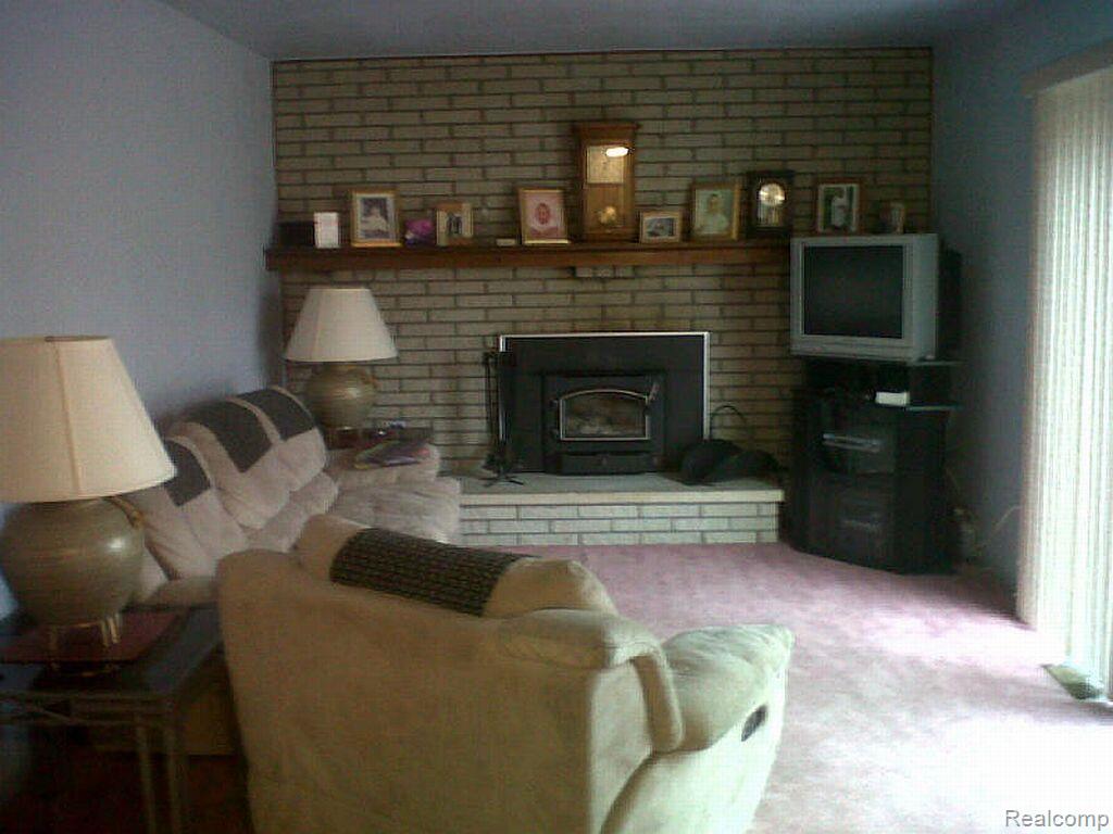 27234 Hopkins Street Inkster, MI 48141 - Photo 4 of 8 Hopkins 10.jpg