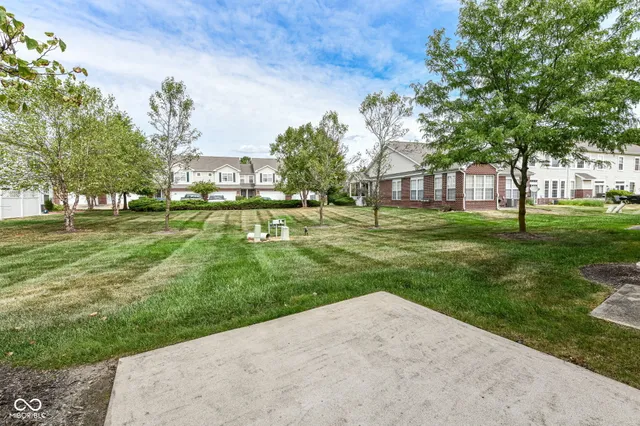 $2,000 | 4012 Weston Pointe Drive, Zionsville, IN 46077