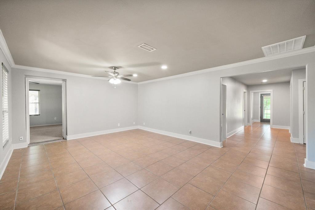 529 Nw Creek Rice, TX 75155 - Photo 6 of 26