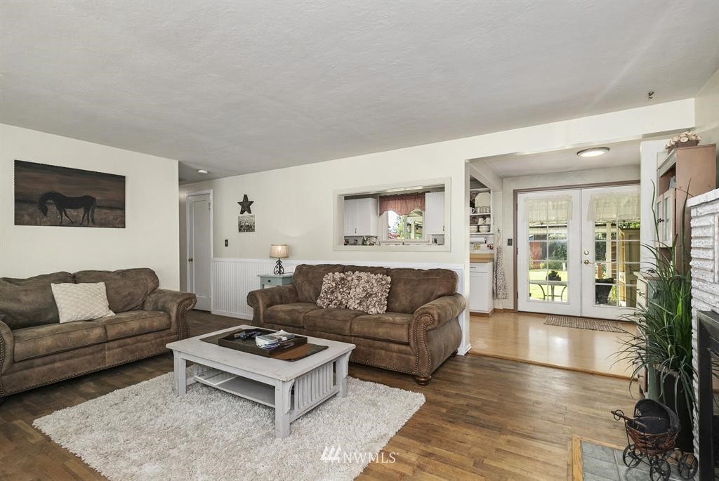 1715 Rocky Point Road Northwest Bremerton, WA 98312 - Photo 2 of 14 Gallery Image 2