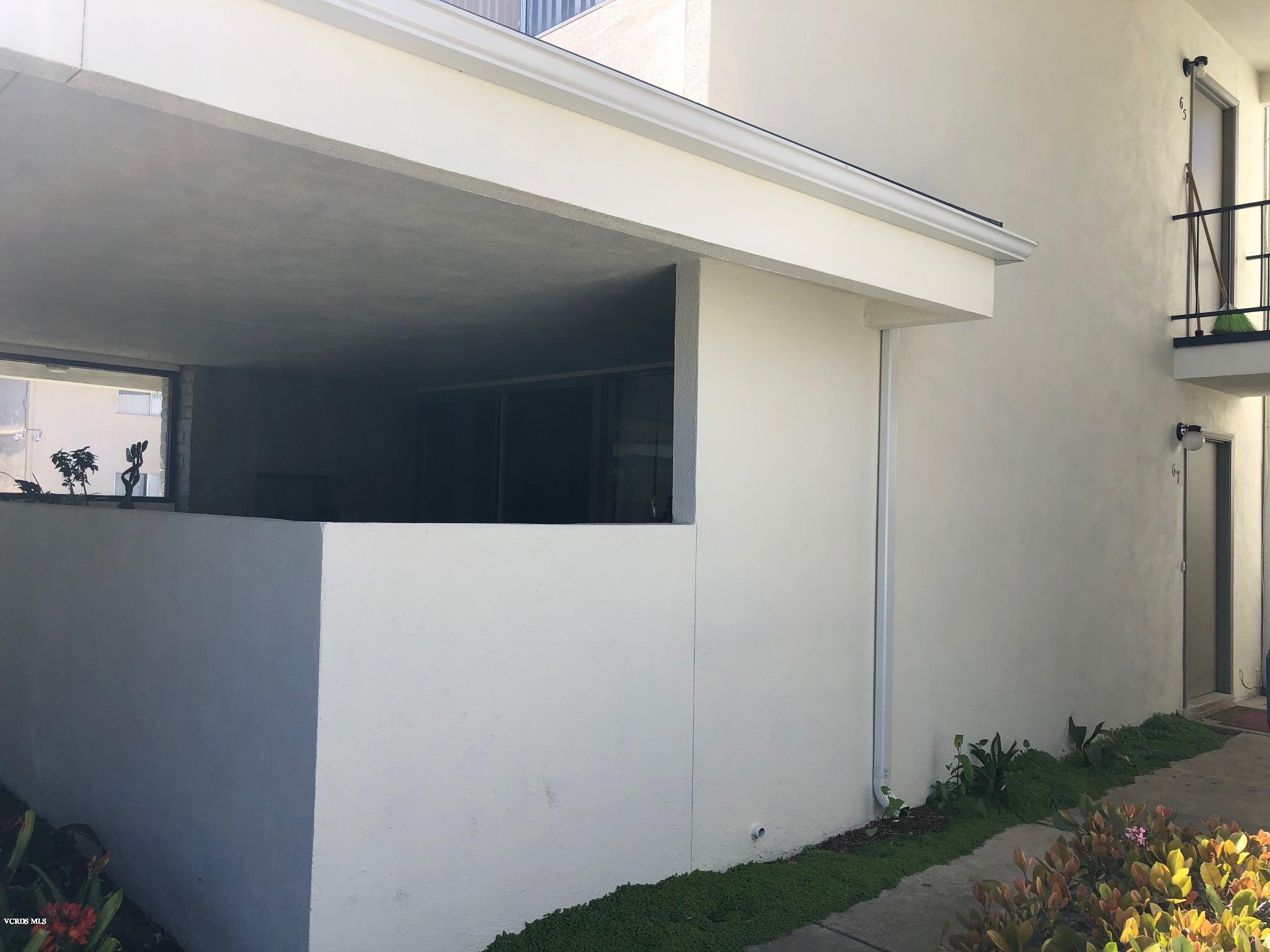 1367 Edgewood Way, Unit 67 Oxnard, CA 93030 - Photo 6 of 13 a view of entryway