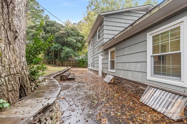 $380,000 | 132 Oak Trail, Belmont, NC 28012