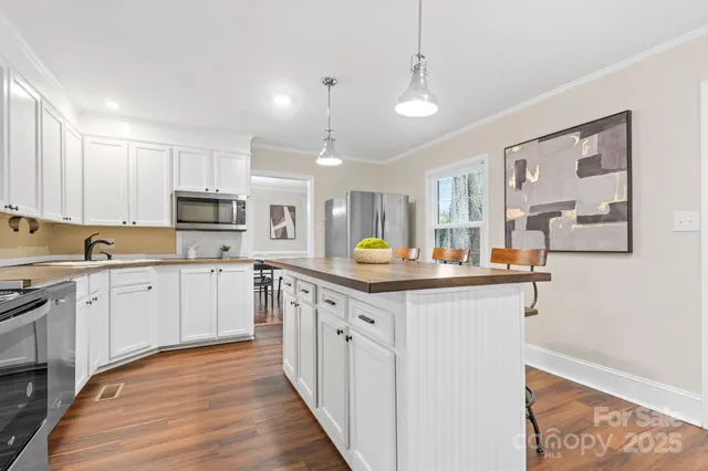 $380,000 | 132 Oak Trail, Belmont, NC 28012