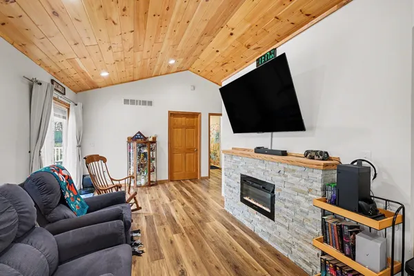 $289,000 | 3534 Chickadee Drive, Greenville, MI 48838