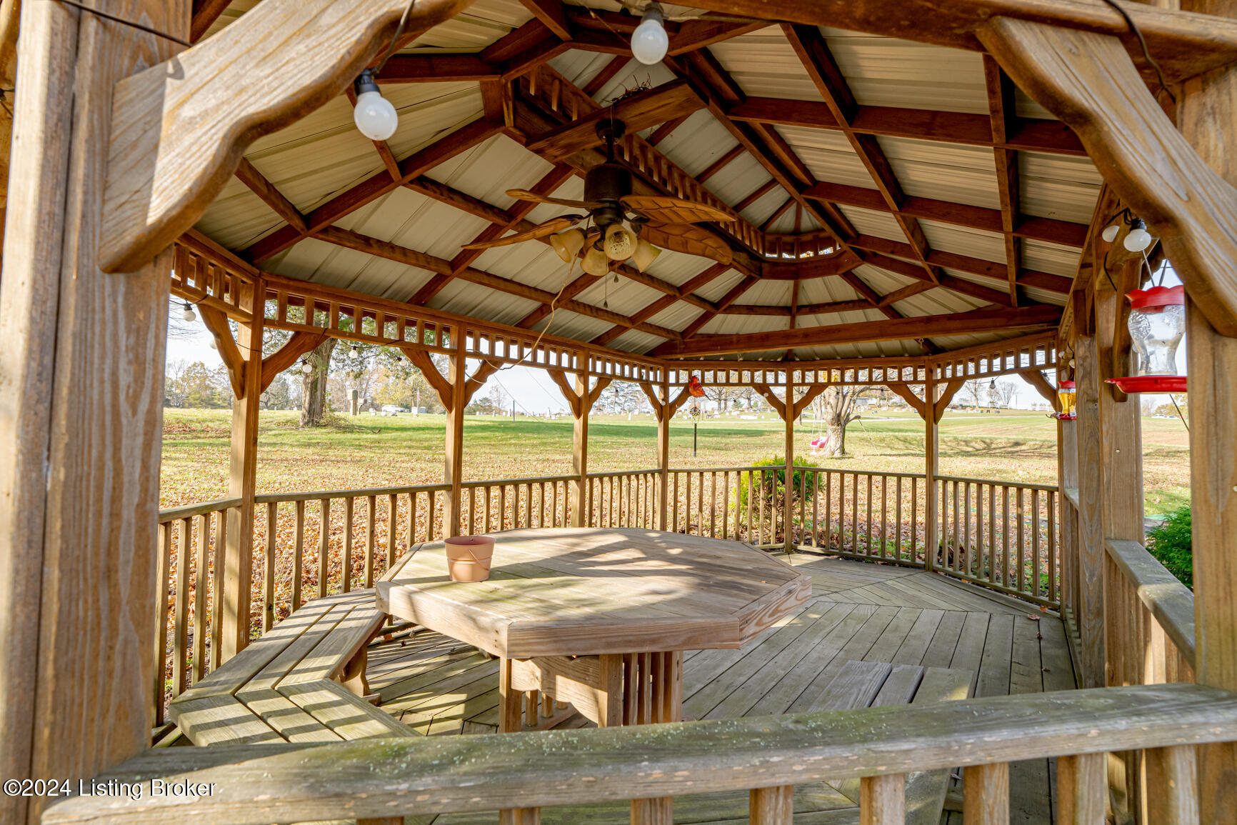 6731 Springfield Road Bardstown, KY 40004 - Photo 23 of 26 24