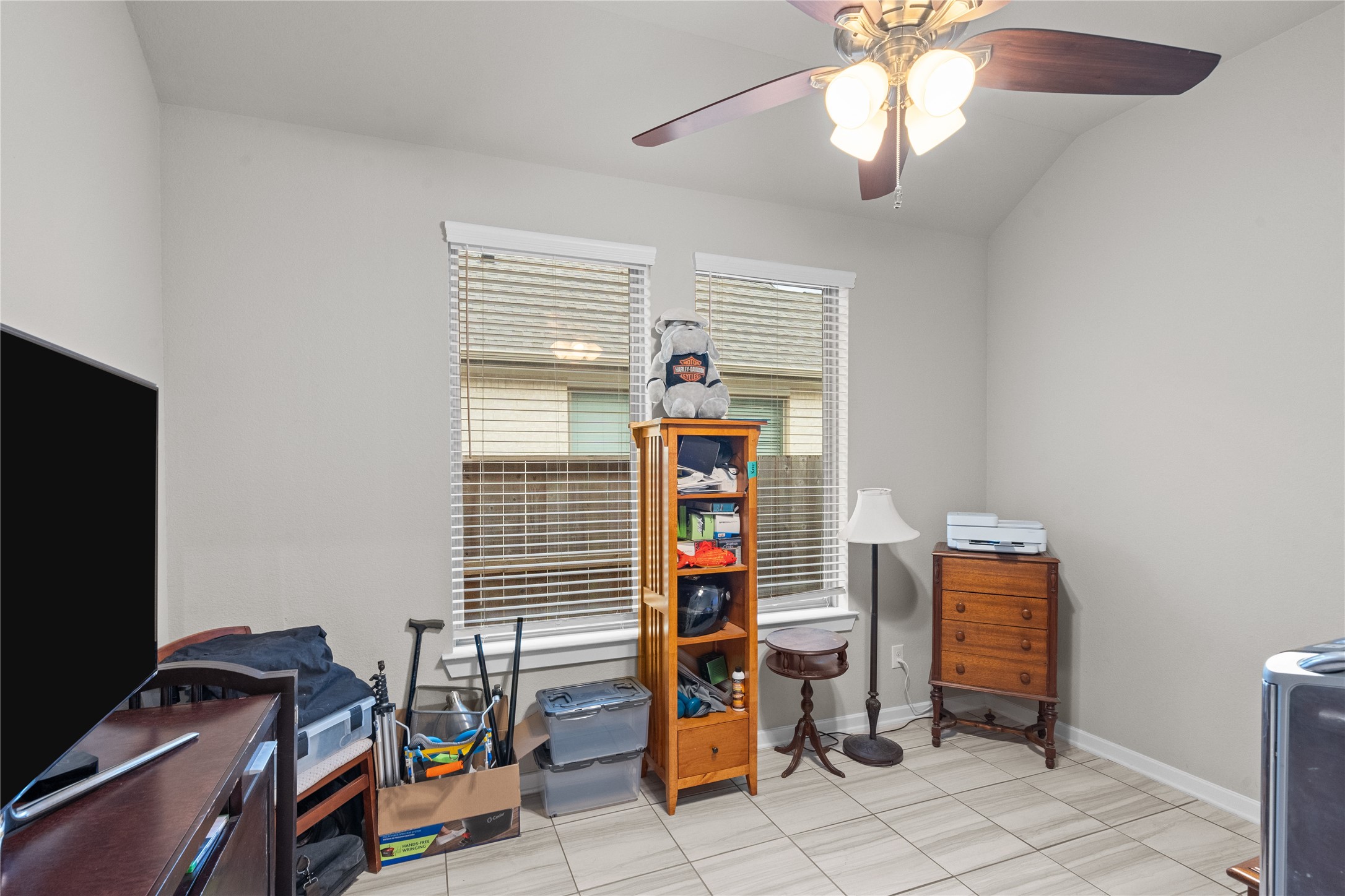 5814 Lavaca Lane Manvel, TX 77578 - Photo 34 of 37 a view of room with workspace and window
