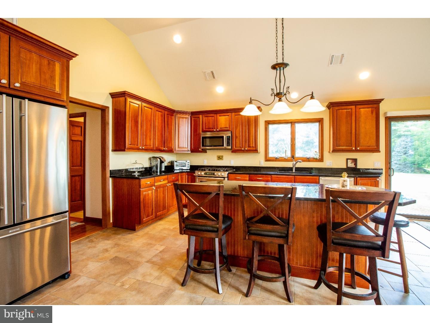 131 Meirs Road Cream Ridge, NJ 08514 - Photo 5 of 24