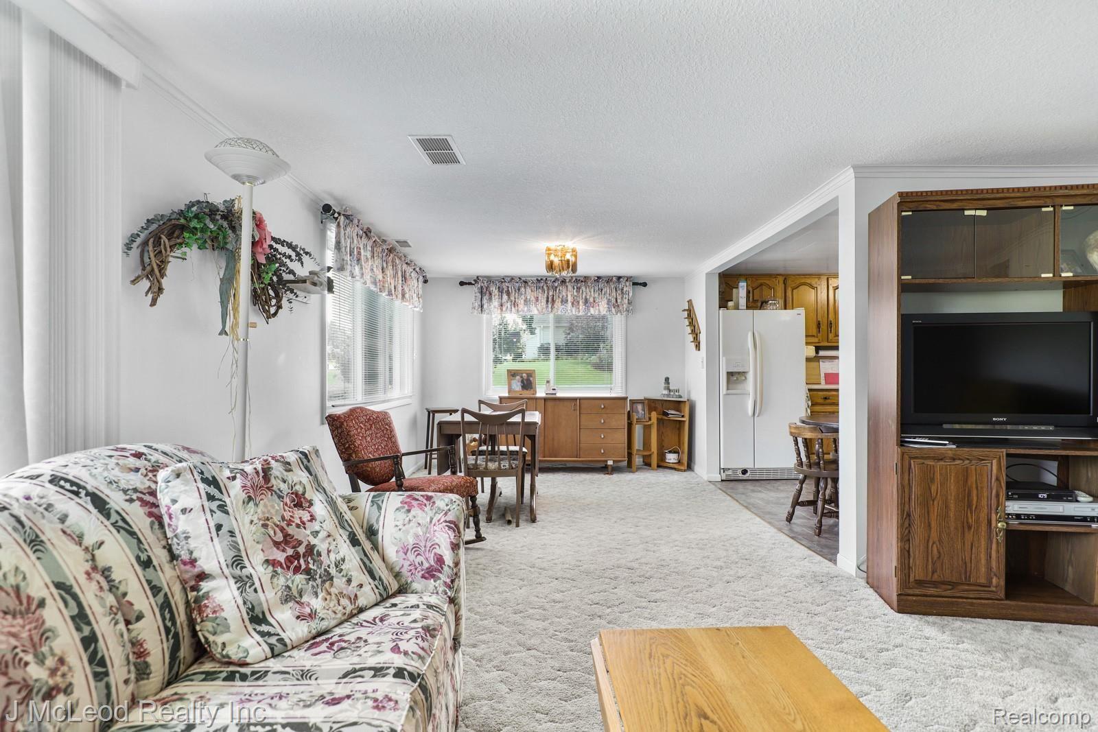 8440 Caine Road Millington, MI 48746 - Photo 7 of 33 8440 Cain Rd Millington-10.jpg