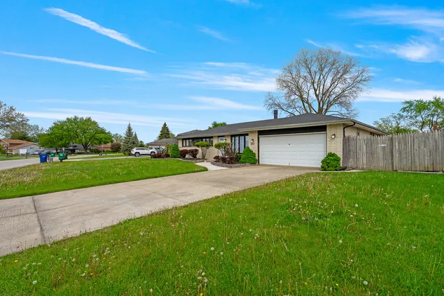 a view of backyard with green space