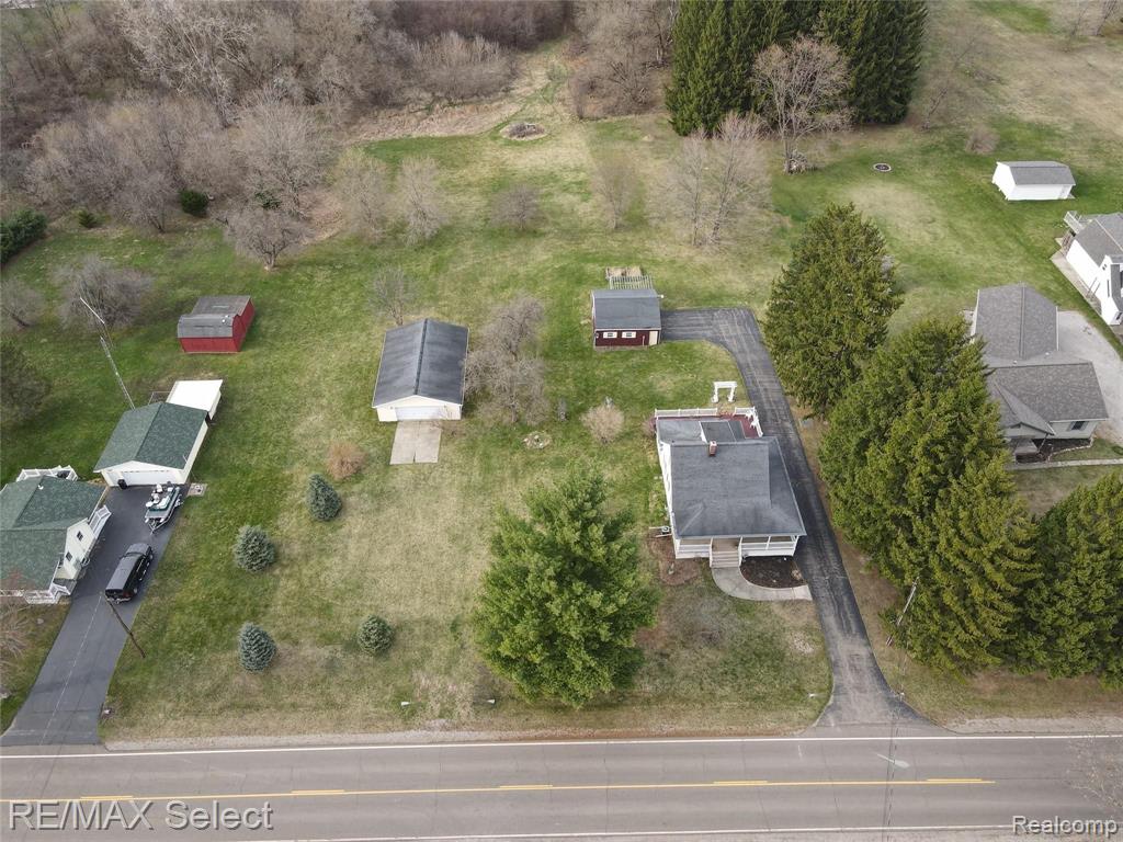 6175 Lucas Road Flint, MI 48506 - Photo 4 of 39