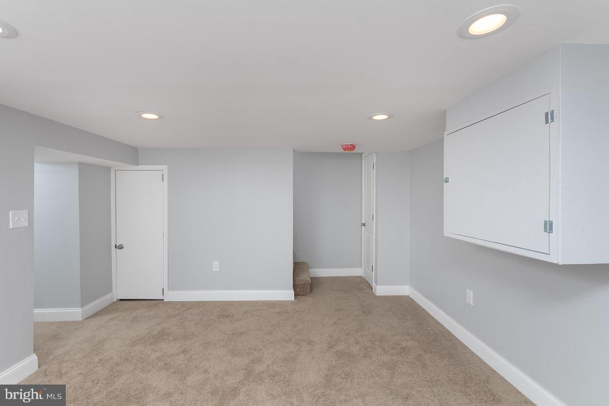 807 Benninghaus Road Baltimore, MD 21212 - Photo 23 of 30 Family Room