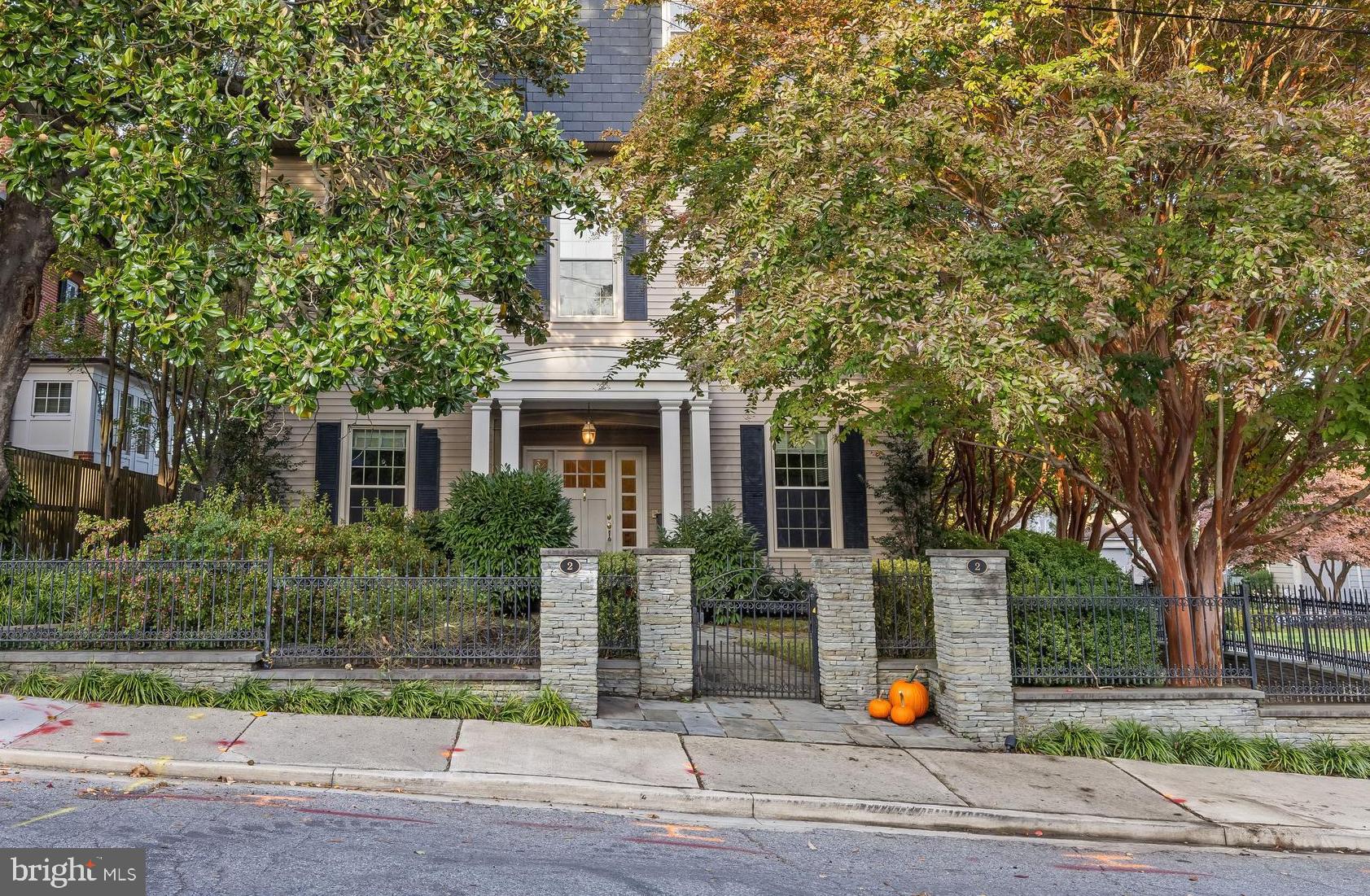 2 Southgate Avenue, Unit 10 Annapolis, MD 21401 - Photo 2 of 41 a view of a building with a tree