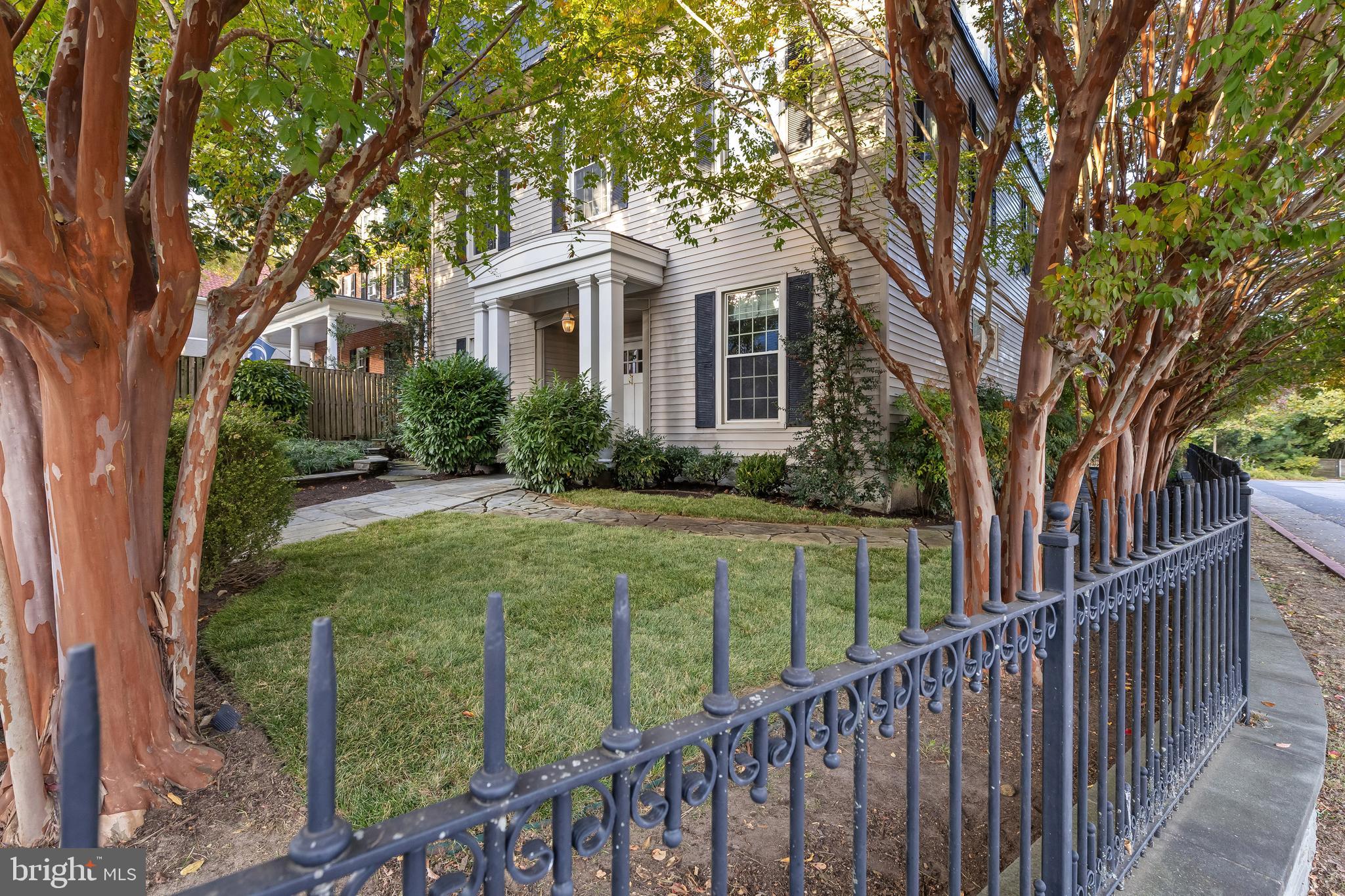2 Southgate Avenue, Unit 10 Annapolis, MD 21401 - Photo 5 of 41 a view of a house with backyard and a tree