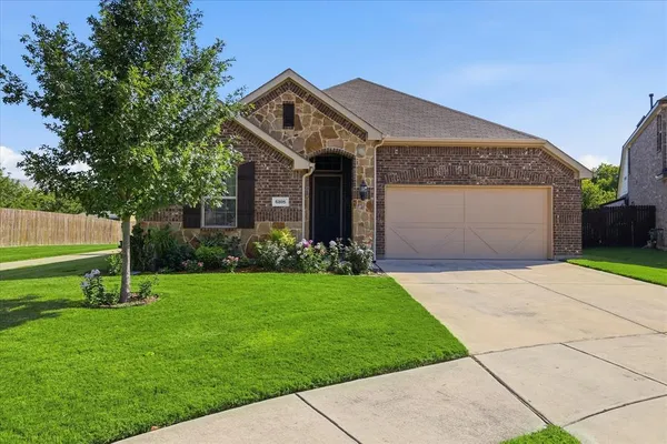 $389,900 | 6108 Roaring Creek, Denton, TX 76226