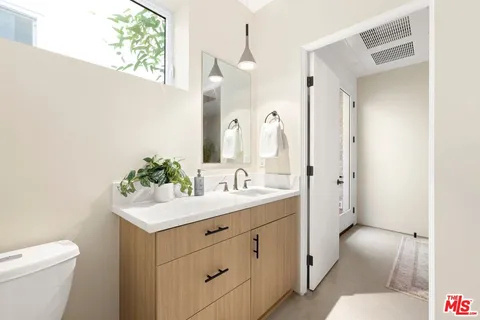 $1,469,000 | 1011 North Ogden Drive, Unit 104, West Hollywood, CA 90046