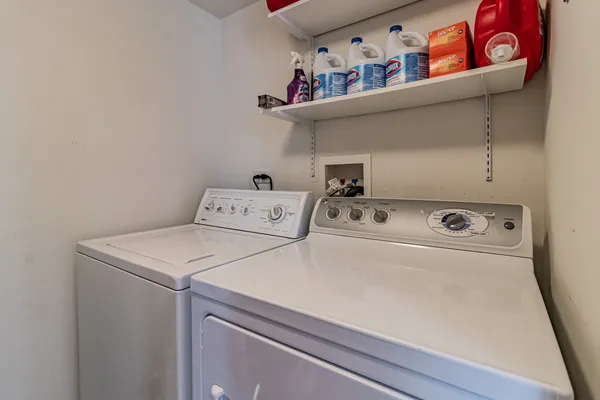 $2,700 | 522 Richard Brown Boulevard, Volo, IL 60073