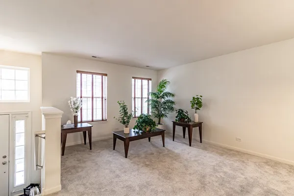 $2,700 | 522 Richard Brown Boulevard, Volo, IL 60073