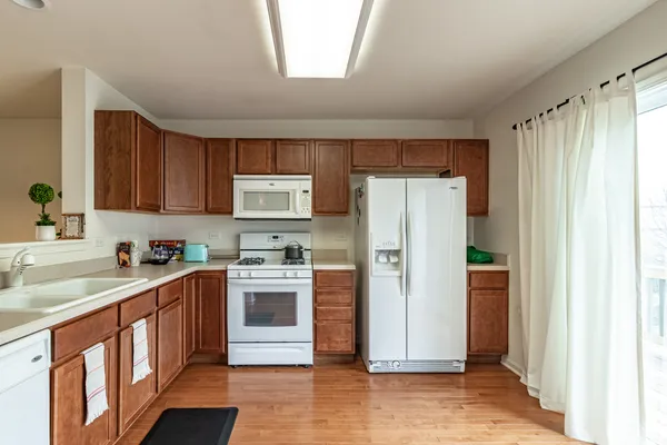 $2,700 | 522 Richard Brown Boulevard, Volo, IL 60073