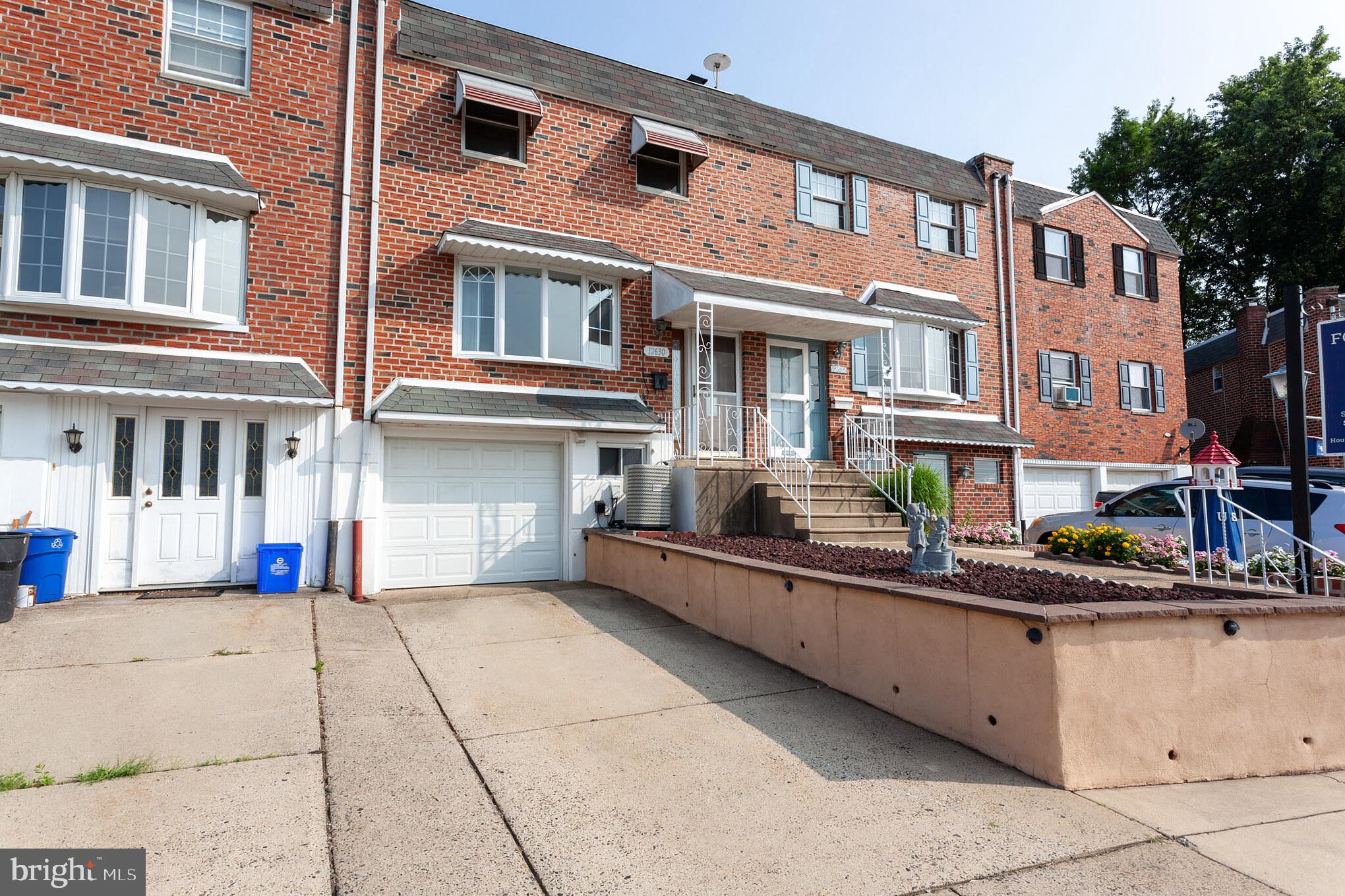 12630 Ramer Road Philadelphia, PA 19154 - Photo 2 of 29