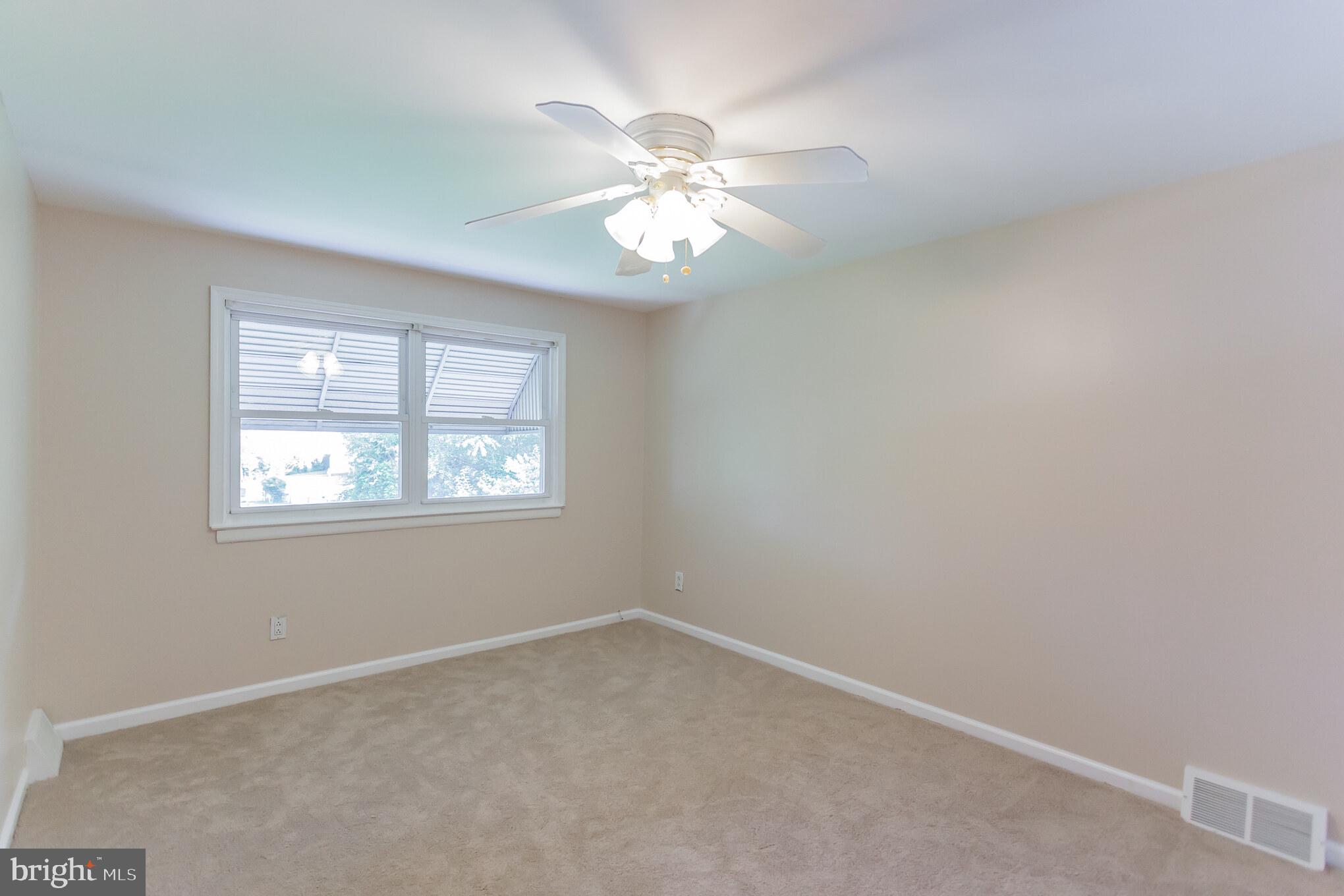 12630 Ramer Road Philadelphia, PA 19154 - Photo 19 of 29