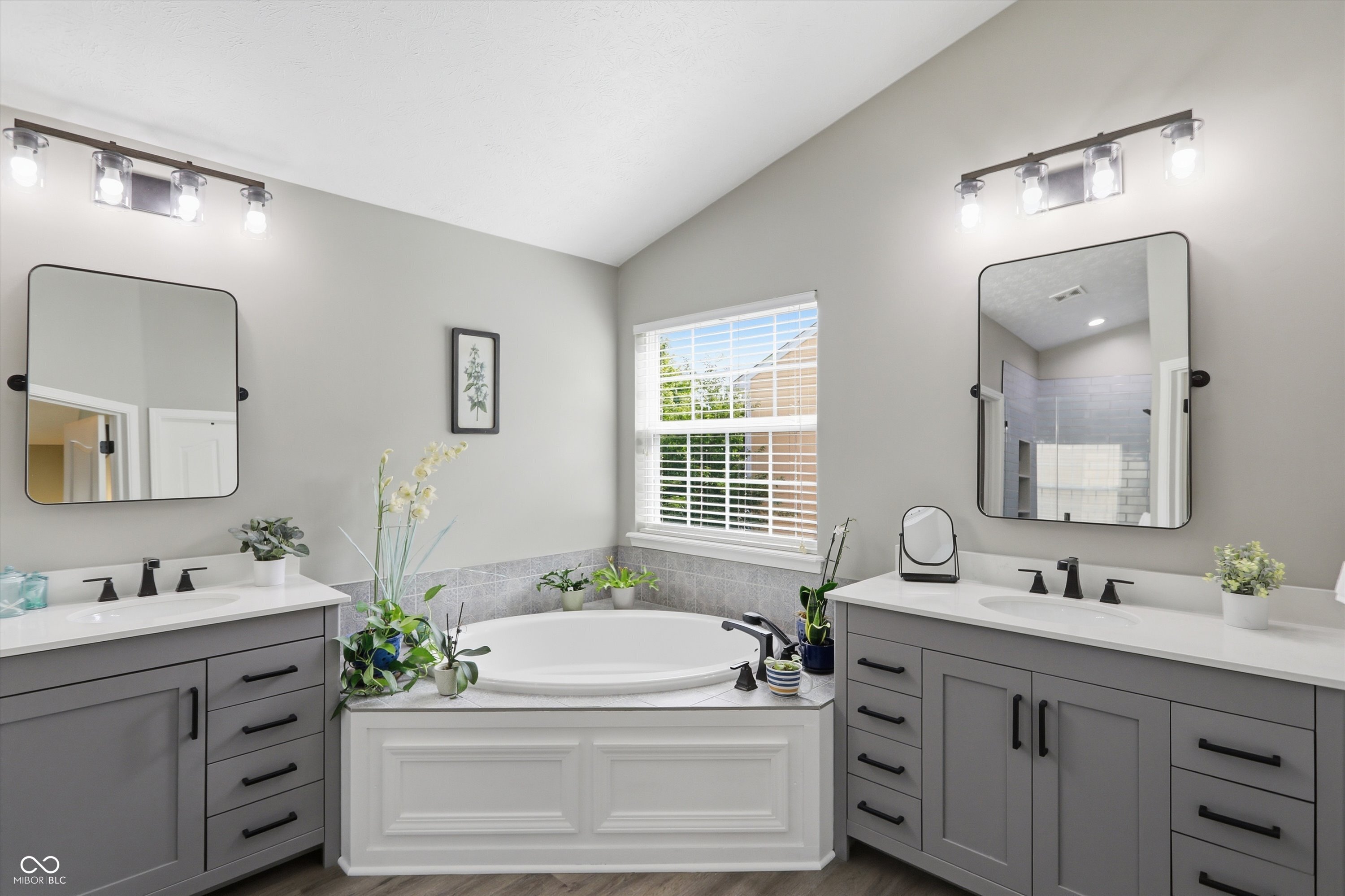 14401 Liverpool Place Fishers, IN 46037 - Photo 34 of 102