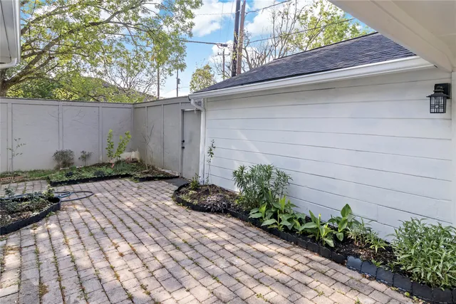 $3,490 | 2530 Wordsworth Street, Houston, TX 77030