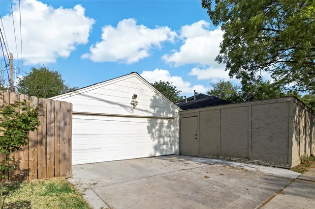 $3,490 | 2530 Wordsworth Street, Houston, TX 77030