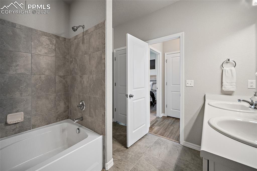 5255 Aeroglide Loop Colorado Springs, CO 80916 - Photo 11 of 23