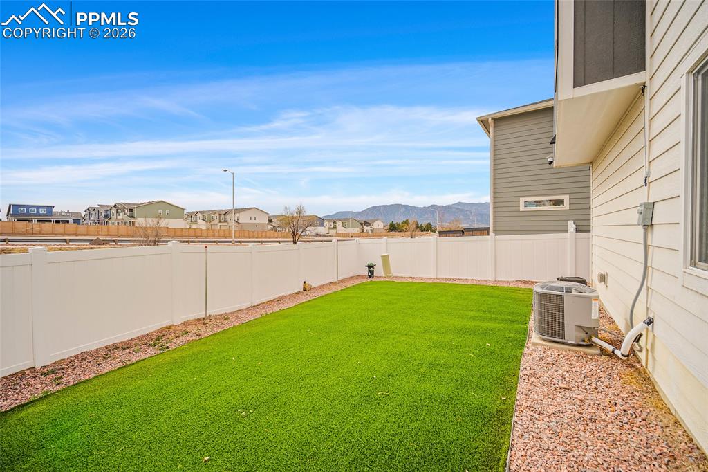 5255 Aeroglide Loop Colorado Springs, CO 80916 - Photo 17 of 23