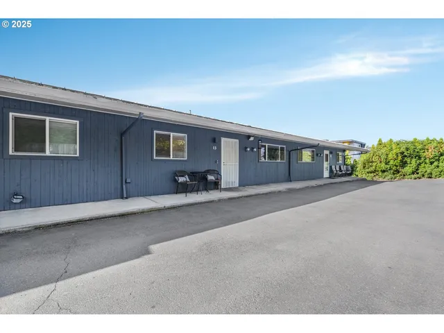 $249,000 | 10090 Southwest Beaverton Hillsdale Highway, Unit 13, Beaverton, OR 97005