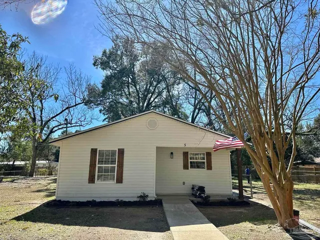$229,900 | 5 Whitehead Drive, Pensacola, FL 32503