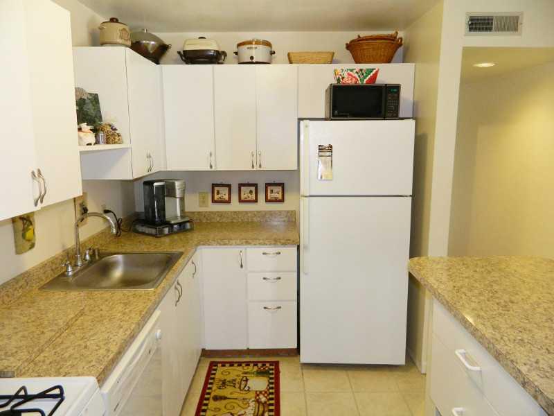2401 Kenzie Road Pittsburgh, PA 15205 - Photo 5 of 25 Kitchen. Also features ceramic tile flooring.