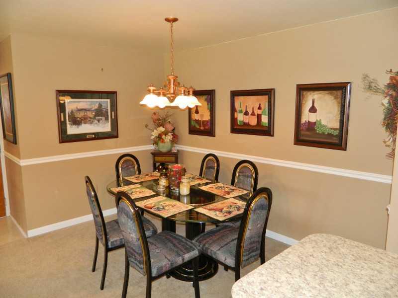 2401 Kenzie Road Pittsburgh, PA 15205 - Photo 9 of 25 Dining Room. Dining Area off of Kitchen.