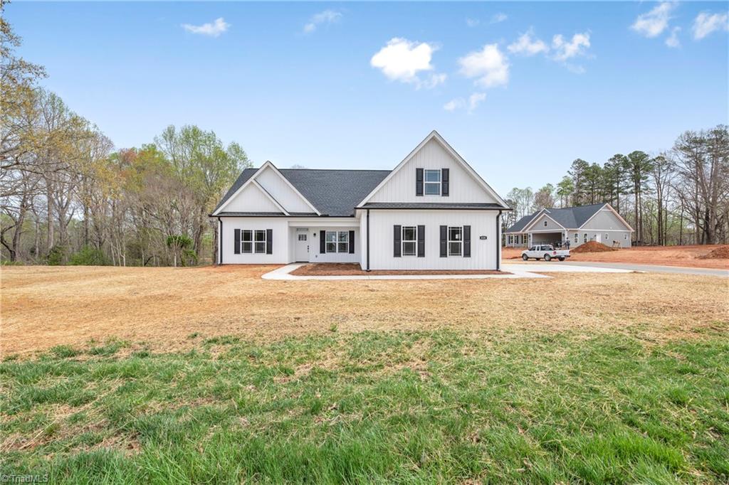 820 Community Road Lexington, NC 27295 - Photo 2 of 36 Gallery Image 2