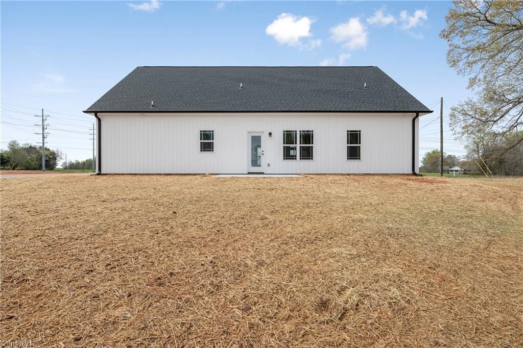 820 Community Road Lexington, NC 27295 - Photo 8 of 36 Gallery Image 8